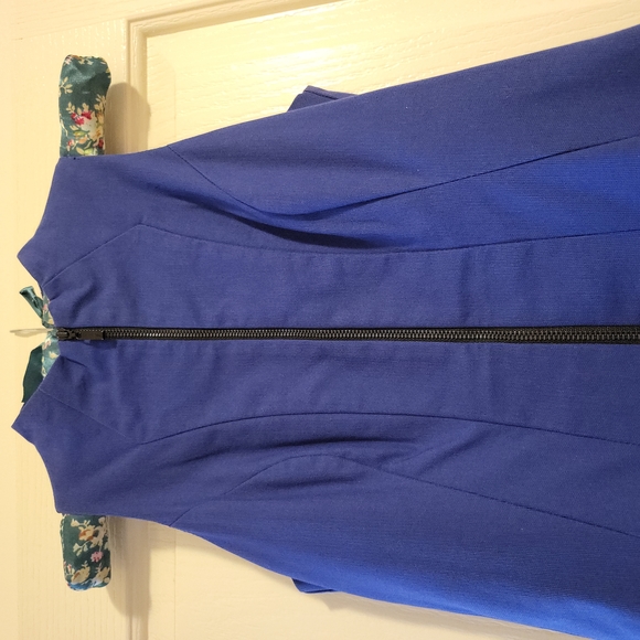 Cue Dress - Picture 7 of 9